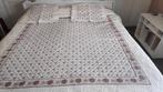 bedsprei  ( quilt) met 2 bijpassende kussenslopen  Nieuw, Huis en Inrichting, Slaapkamer | Beddengoed, Ophalen of Verzenden, Zo goed als nieuw