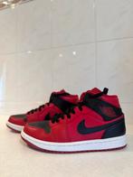 Air Jordan 1 Mid -Reverse Bred, Zwart, Ophalen, Nike Air Jordan, Sneakers of Gympen