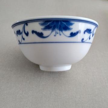 KOM,Wit,blauw,porselein,MAN's,China,11,5cm doorsnede  beschikbaar voor biedingen