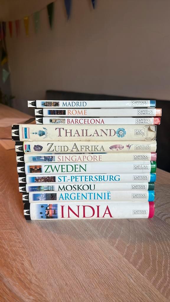 Reisgidsen, Boeken, Reisgidsen, Zo goed als nieuw, Europa, Capitool, Ophalen of Verzenden