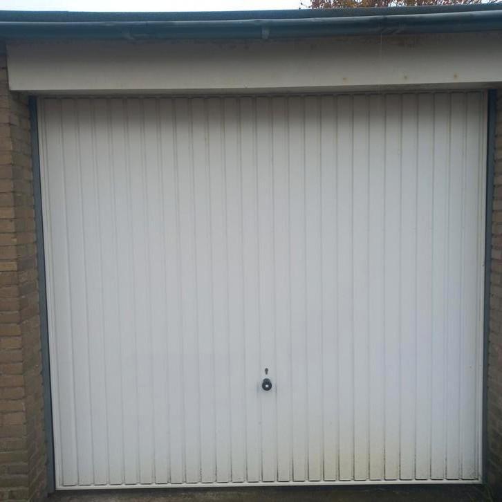 TE HUUR GARAGEBOX BARENDRECHT, Auto diversen, Autostallingen en Garages