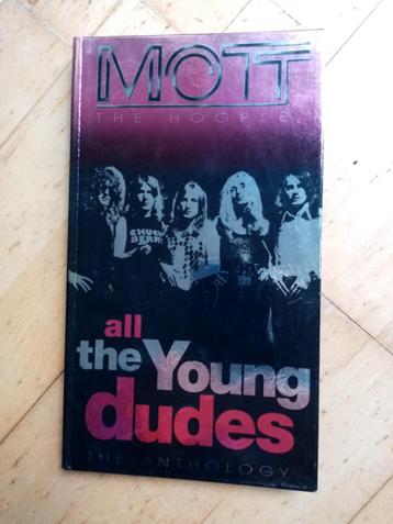 3 CD Box Mott the Hoople The Anthology + boekje kompleet beschikbaar voor biedingen