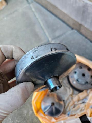 Onbekende Variateur en koppeling beschikbaar voor biedingen