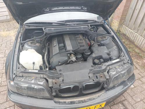 BMW 3-Serie 2.0 I 320 1999 Zwart, Auto's, BMW, 3-Serie, ABS, Airbags, Airconditioning, Alarm, Elektrische achterklep, Elektrische buitenspiegels