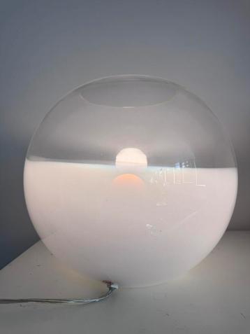Ilu lamp van glas beschikbaar voor biedingen