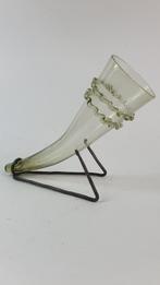 Antieke vaas, vorm hoorn des Overvloeds, op standaard. S15, Antiek en Kunst, Ophalen of Verzenden