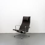 1 Vitra Eames Ea124  fauteuil Bruin Leer chroom, Ophalen of Verzenden, Zo goed als nieuw, Metaal