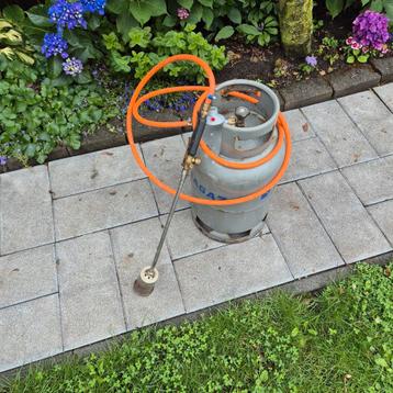 Gasfles en  gasbrander te koop  beschikbaar voor biedingen