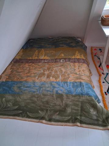 Vintage wollen deken - Schaapjes en Schaapskooi beschikbaar voor biedingen