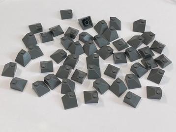 Partij 50x nieuwe 2x2 Lego hoek dakpannen (diverse kleuren) beschikbaar voor biedingen