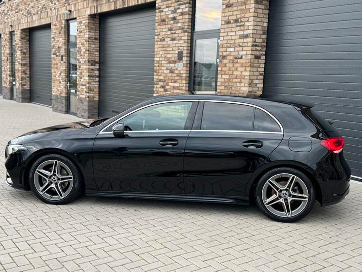 Mercedes-Benz A-Klasse 180d 2018 Zwart panorama dak amg, Auto's, Mercedes-Benz, A-Klasse, Adaptive Cruise Control, Airbags, Airconditioning