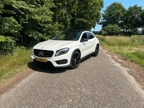 Mercedes-Benz GLA Gla180 1.6 90KW 2016 Wit, Auto's, Mercedes-Benz, Particulier, Benzine, D, SUV of Terreinwagen, Handgeschakeld