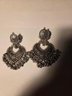 oude oosterse statement oorbellen, Sieraden, Tassen en Uiterlijk, Oorbellen, Verzenden, Zo goed als nieuw, Zilver, Overige materialen