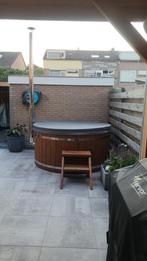 Prachtige Thermowood Hottub met geintegreerde kachel, Tuin en Terras, Bubbelbaden en Hottubs, Ophalen, Zo goed als nieuw, Trap
