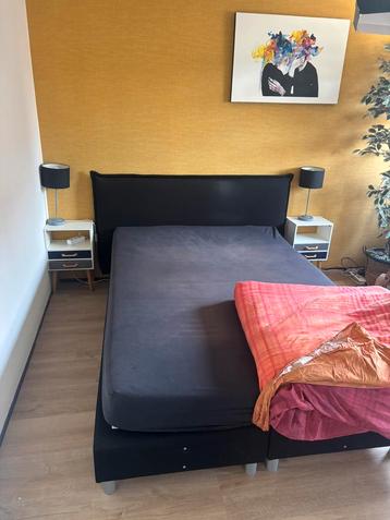 Boxspring 140x200 inclusief matras en topper