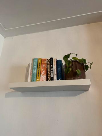 IKEA witte, zwevende wandplank | 20 cm x 60 cm beschikbaar voor biedingen