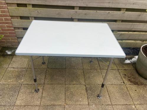 Camping tafel licht gewicht, Caravans en Kamperen, Kampeermeubelen, Zo goed als nieuw, Campingtafel, Ophalen of Verzenden