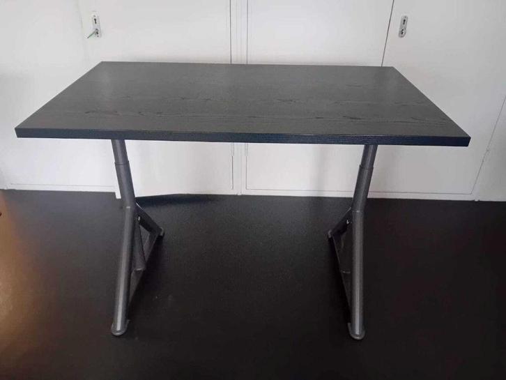 8x IDÅSEN bureau IKEA, 120 x 70 cm, Huis en Inrichting, Bureaus, Zo goed als nieuw, Bureau, In hoogte verstelbaar, Ophalen