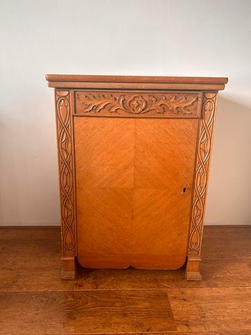 Vintage Pfaff 230 in mooie houten kast. beschikbaar voor biedingen