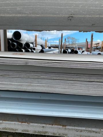 partij damwand 3,5m (wandplaten/dakplaten) beschikbaar voor biedingen
