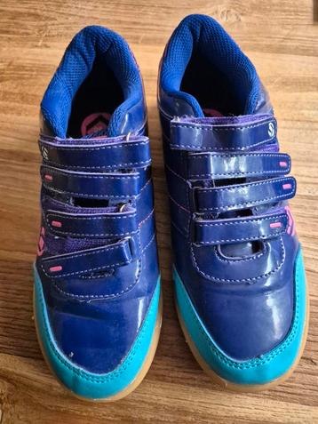 Inboorlingen hockey schoenen (gymschoenen) Brabo maat 36 beschikbaar voor biedingen