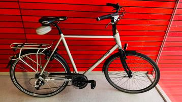 Goede nette mooie herenfiets Batavus Fuze 65cm 27 speed beschikbaar voor biedingen