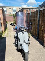 Vespa sprint 4takt 2020, Fietsen en Brommers, Scooters | Vespa, Ophalen, Vespa S, Zo goed als nieuw, Benzine