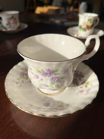 Royal Albert Kop en Schotel - Anne China beschikbaar voor biedingen