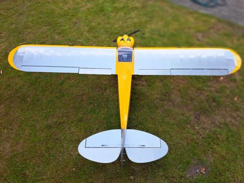 Carbon Cub - 15cc Hangar 9, Hobby en Vrije tijd, Modelbouw | Radiografisch | Vliegtuigen, Zo goed als nieuw, Nitro, Ophalen