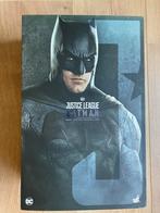 Hot Toys Justice League MMS 456 Batman Custom, Ophalen of Verzenden, Zo goed als nieuw