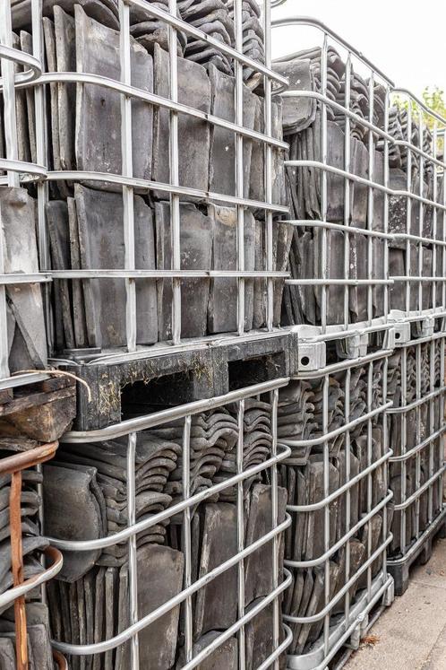 Oude holle blauwe grijs gesmoorde dakpannen 10.000 st antiek, Doe-het-zelf en Verbouw, Dakpannen en Dakbedekking, Nieuw, Dakpannen