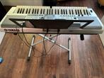Yamaha E403 keyboard met standaard en pedaaltje, Muziek en Instrumenten, Keyboards, Ophalen, Yamaha, Aanslaggevoelig, 61 toetsen