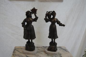 Beeldjes ( Antiek - Oud beschikbaar voor biedingen