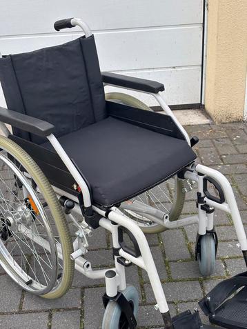 Rolstoel Bischoff & Bischoff Duitse topmodel nieuwprijs €650 beschikbaar voor biedingen