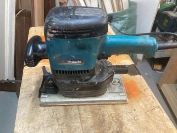 Makita 9046 Vlakschuurmachine – 230V  beschikbaar voor biedingen
