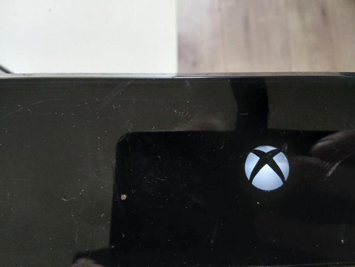 X box one  model 1540 500 gb  met spellen, Spelcomputers en Games, Games | Xbox One, Gebruikt, Sport, 1 speler, Vanaf 7 jaar, Ophalen of Verzenden