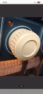 Gezocht:  knop Kenwood QR 666 ontvanger, Ophalen of Verzenden, Zo goed als nieuw, Ontvanger