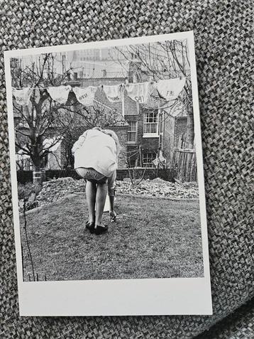  Maandag Wasdag, vrouw  1990 beschikbaar voor biedingen