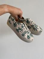 Witte schoenen met print en plateau zool - H&M - maat 37, H&M, Wit, Ophalen of Verzenden, Sneakers of Gympen