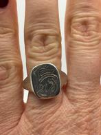 A41 Prachtige zilveren zegelring maat 18,5, Sieraden, Tassen en Uiterlijk, Antieke sieraden, Ophalen of Verzenden, Zilver, Ring