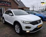 Volkswagen T-Roc 1.5 TSI Sport. volledig leder dealer onderh, Auto's, Volkswagen, Euro 6, 4 cilinders, 150 pk, Wit