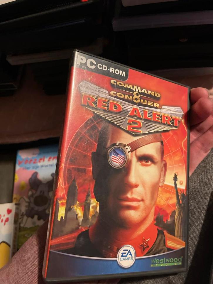 Command & Conquer: Red Alert 2 - PC Game, Spelcomputers en Games, Games | Pc, Gebruikt, Strategie en Constructie, 1 speler, Vanaf 12 jaar