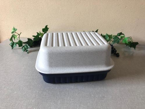Z.G.A.N. kaasdoos - kornuit - kaasbak van TUPPERWARE BLAUW, Huis en Inrichting, Keuken | Tupperware, Zo goed als nieuw, Bak of Kom