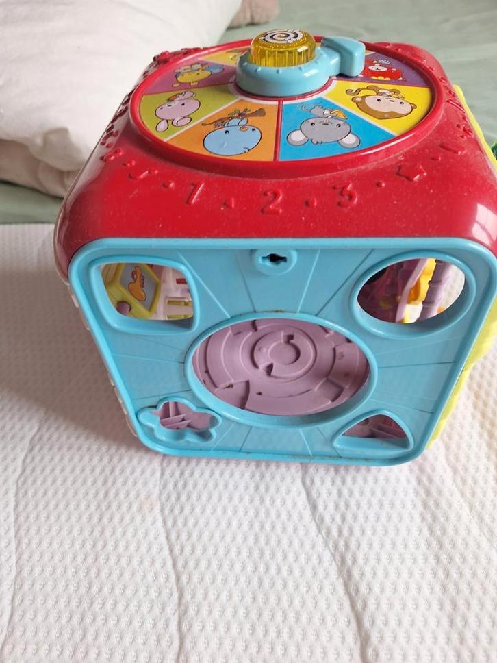 Speelkubus voor baby's, Kinderen en Baby's, Speelgoed | Babyspeelgoed, Gebruikt, Overige typen, Met geluid, Ophalen of Verzenden