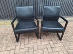 2 zwarte stoelen met ijzeren onderstel - fauteuils, Ophalen, Gebruikt, Twee, Zwart