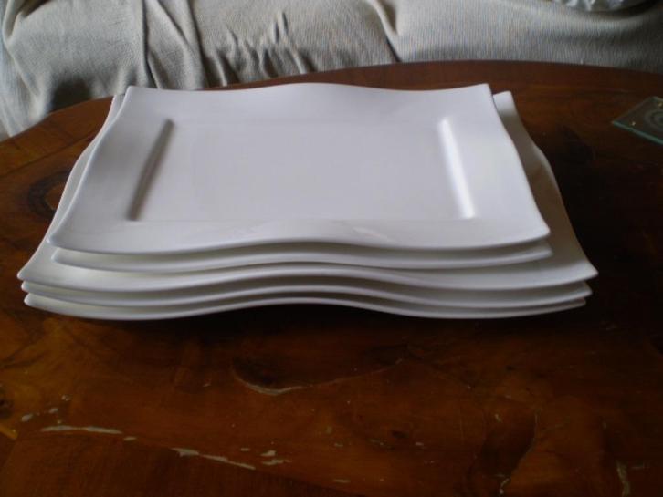 Vijf rechthoekige borden van Via ritzenhoff-breker sinfonia., Huis en Inrichting, Keuken | Servies, Zo goed als nieuw, Bord(en)
