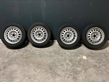 225/55 R17 velgen met winterbanden ongebruikt continental  beschikbaar voor biedingen