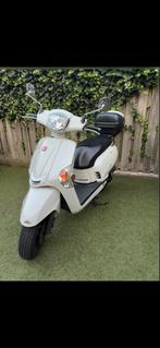 Kymco Like TT – Zeer nette staat - Scooter Geel Kenteken, Fietsen en Brommers, Scooters | Kymco, Ophalen, Gebruikt, Maximaal 45 km/u