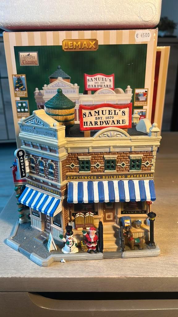 Lemax samuel’s hardware kersthuis D12, Diversen, Kerst, Zo goed als nieuw, Ophalen of Verzenden