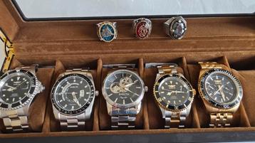 Heren horloge set en zilveren ringen met edelsteen invicta  beschikbaar voor biedingen